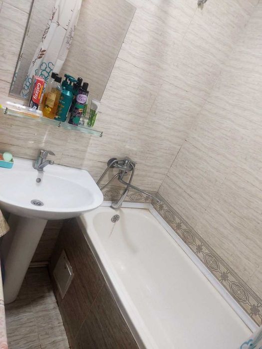 Чилонзор 19-кварталда кизларга квартира без маклер без посредник