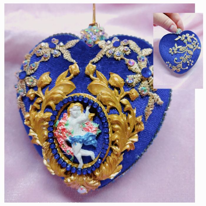 Новогодние елочные игрушки