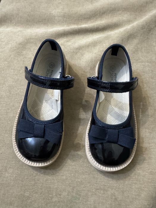Туфли девочковые 2000тг