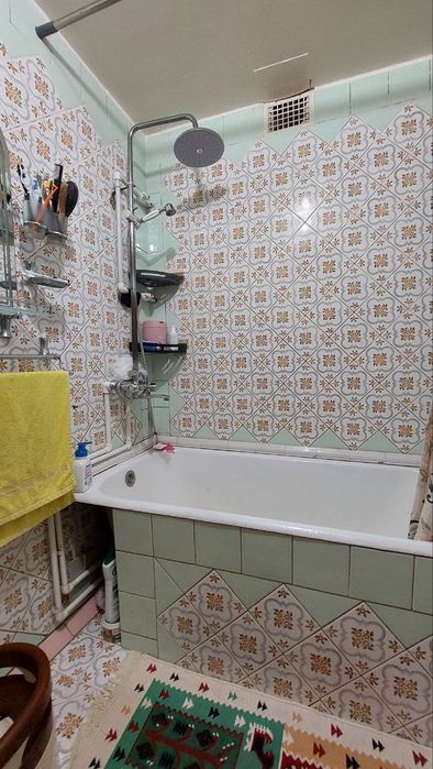 Продается 2х комнатная на Карасу-2 (Ориентир Академия Милиции)