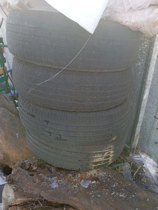 Продам покрышку  205/70/15