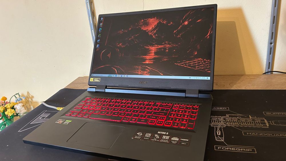 Acer Nitro 5 – Ryzen 7 / RTX / 16GB RAM / 1TB SSD