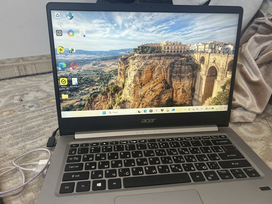 Продаю ноутбук Acer