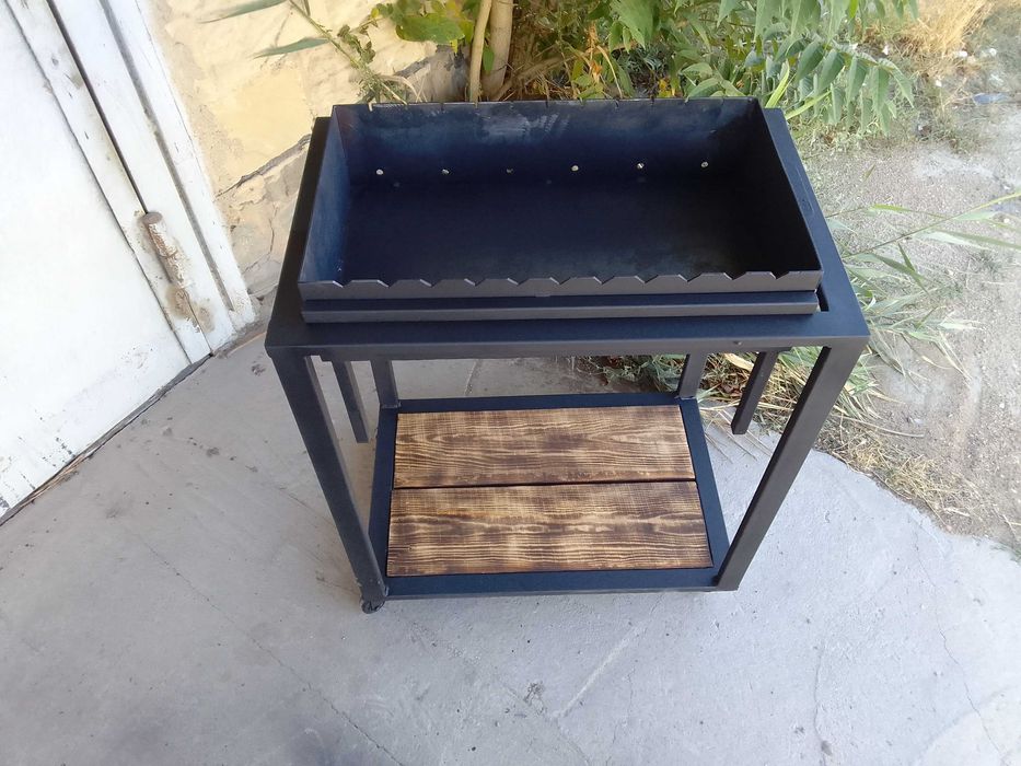 Мангал на колесиках