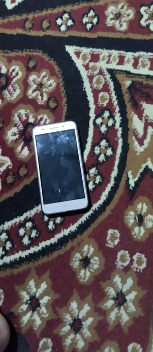 Huawei telefon sotiladi