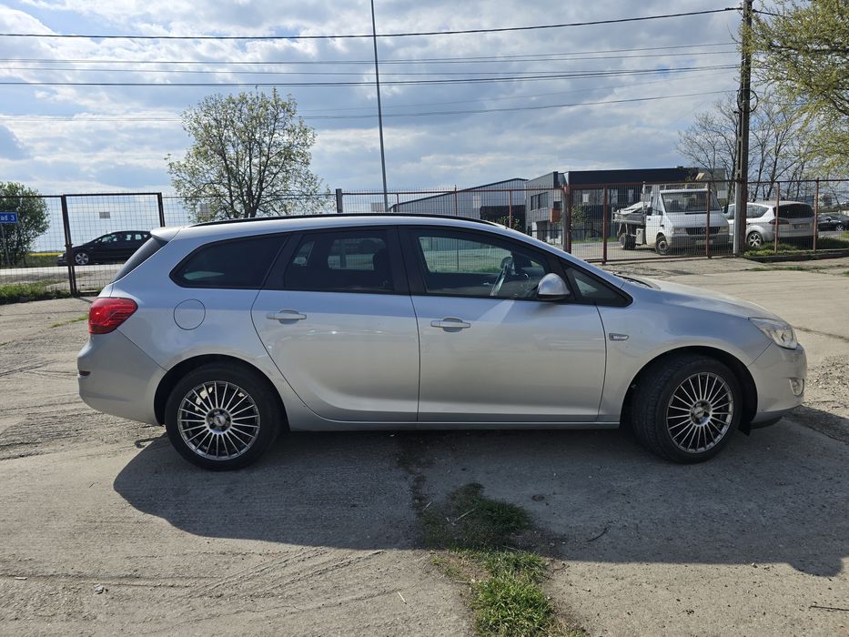 Opel Astra J 1.4 i Ecotec benzina Euro5