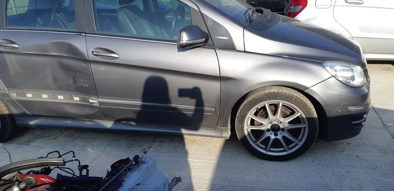 Б класа W245 фейс бензин, автомат