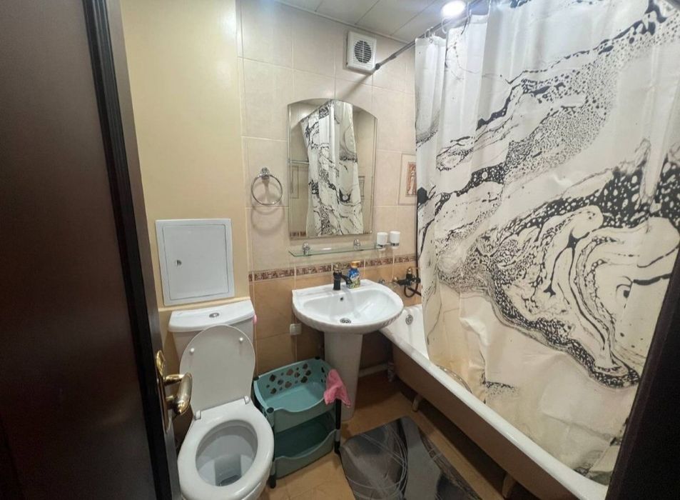 Продаётся квартира на чиланзаре 6. 2/2/4 балкон 2*6.Ипотека возможно