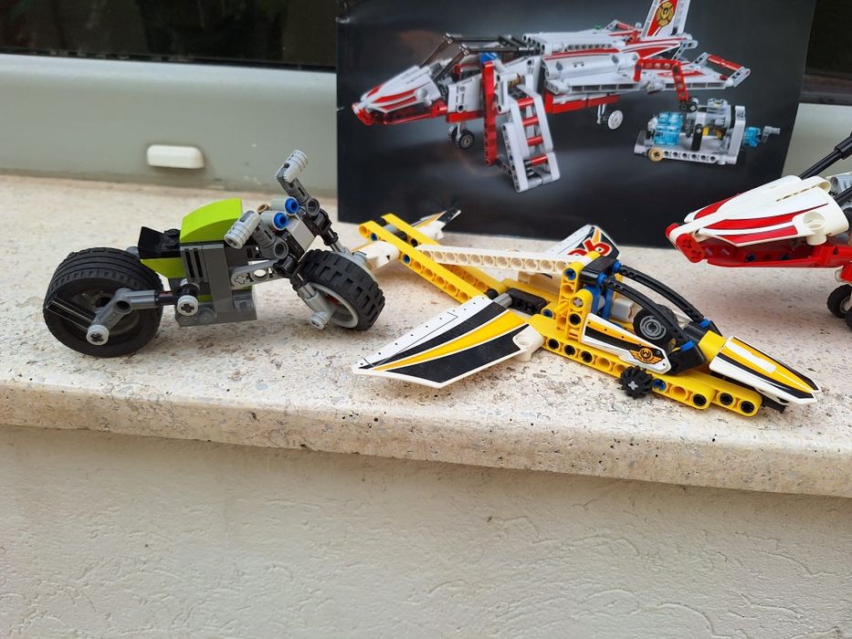 Avioane LEGO technic