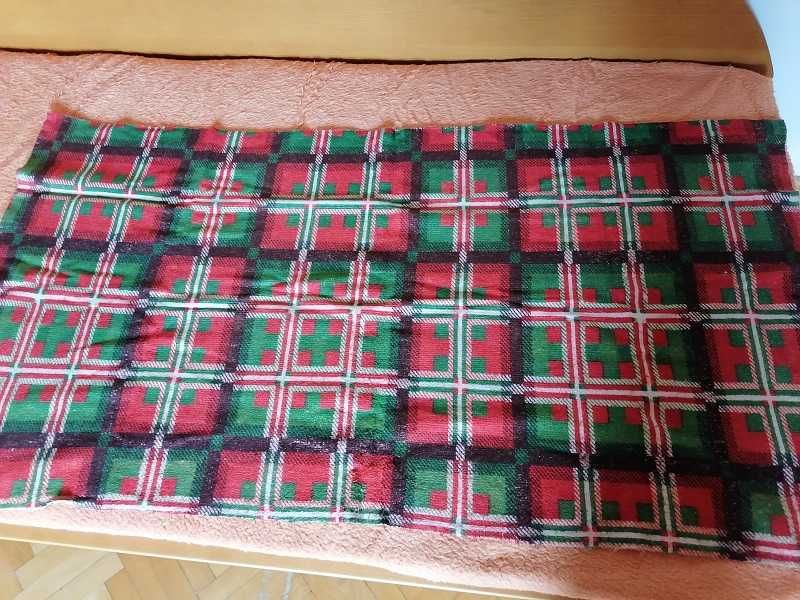 Нови битови покривки, възглавница, кърпички, карета, везани салфетки