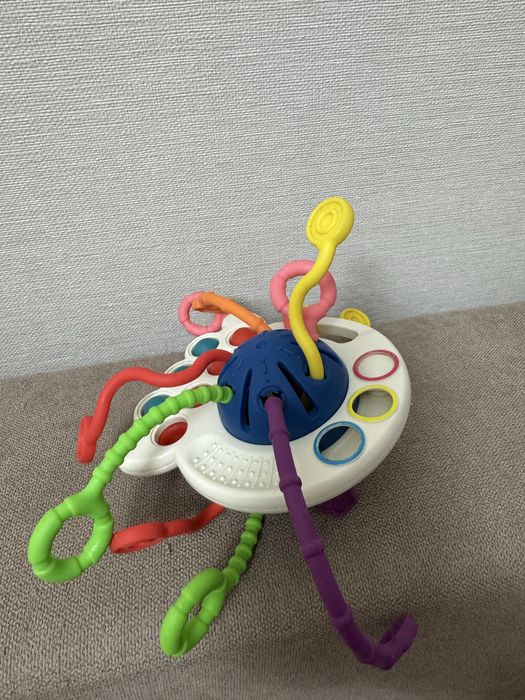 Развивающие игрушки для малышей