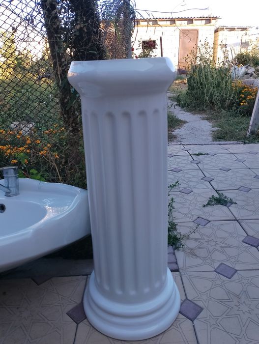 Раковина б/у с стойкой