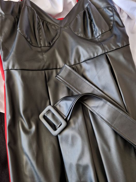 Продам кожанное платье