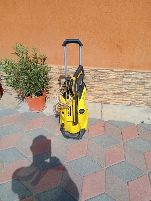 Vind aparate de spălat karher k4