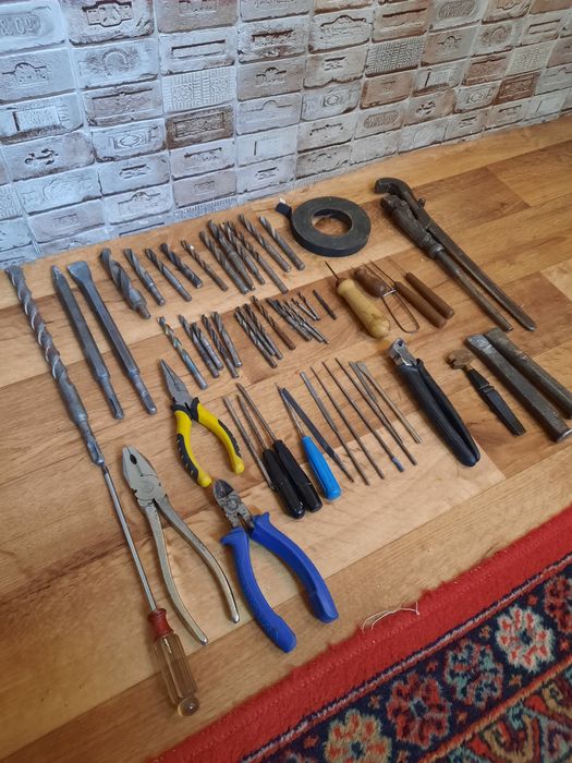 Продаю советский инструмент.