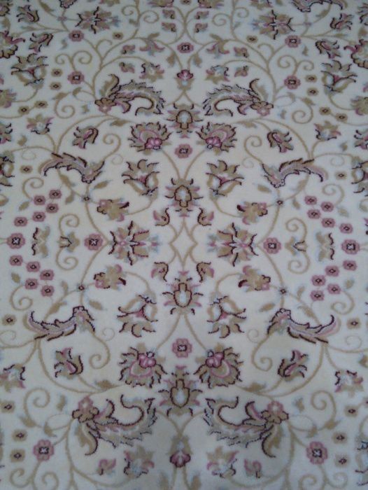 Роскошный Ковер 4/5 нежнейшей, красивой расцветки , произв.Турция.