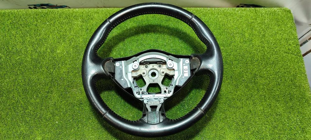VOLAN PIELE NISSAN JUKE F15 2010–2014 / COD OEM 484301KC1B (4C2)