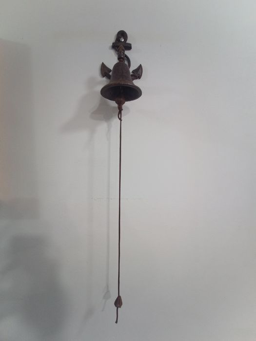 Автентична чугунена камбана Морска котва - Масивна отливка с превъзход