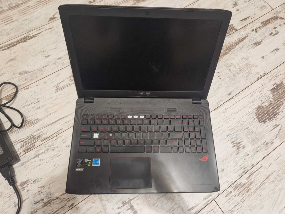 Laptop Gaming Asus ROG GL552JX-DM019D cu procesor Intel Core i7 , 15.6" Full HD, 8GB, ssd 256gb nVidia GeForce GTX 950M 4GB