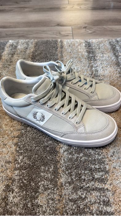 Vand adidasi fred perry nr 41 Noi !