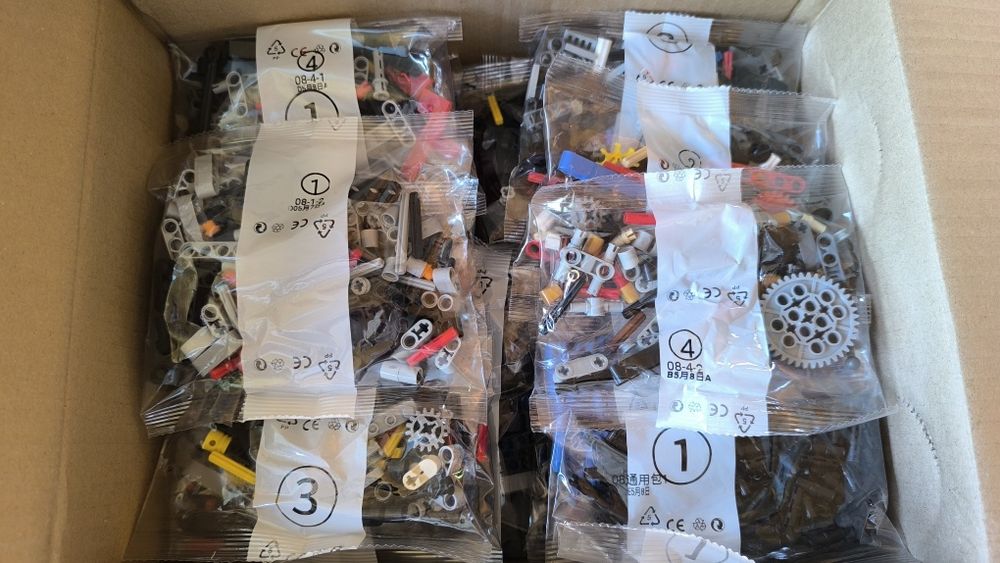 Tip Lego Yamaha MT-10 SP 42159