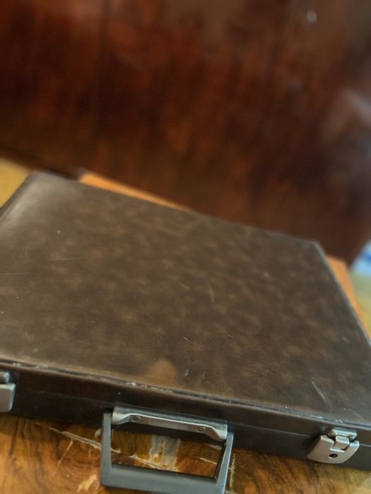 Ретро дипломатическо куфарче