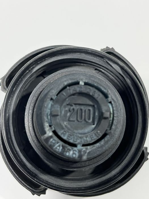 Бмв е39. Крышка радиатора