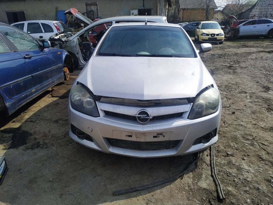 Dezmembrari  Opel TIGRA B TwinTop  2004  > 0000 1.8 Benzina