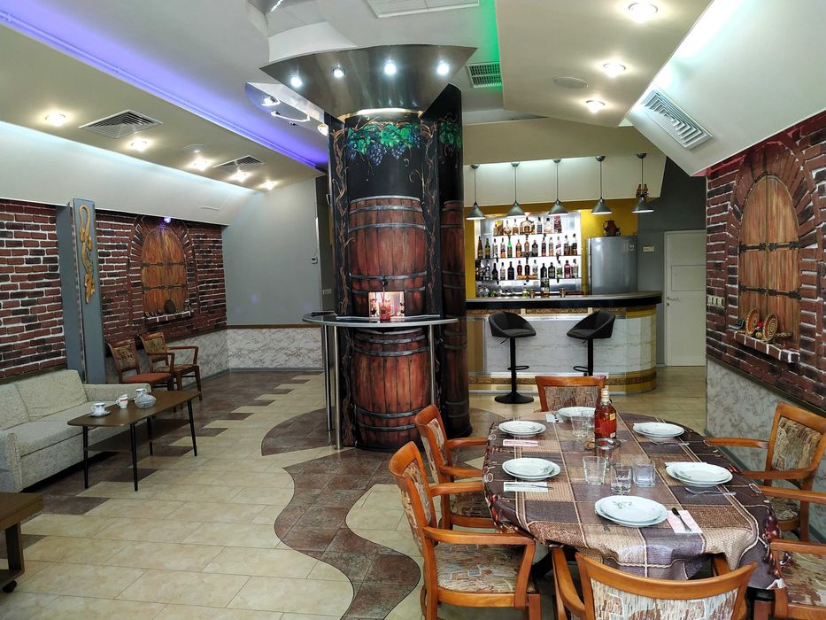 Заведение в Русе 138м2 + 20м2 магазин подарък на морето БЕЗ ПОСРЕДНИК