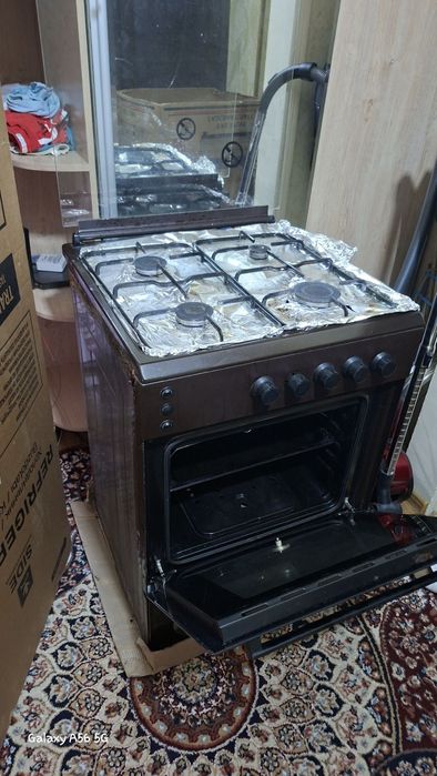 Газ плита 4 конфорки