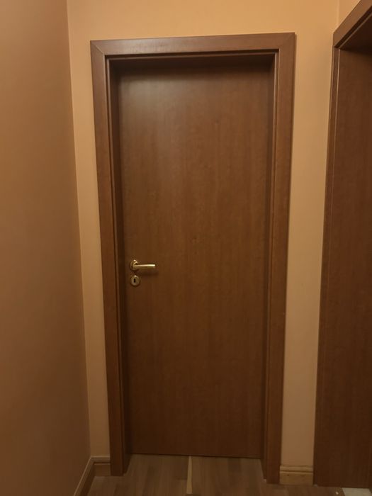 Vand usi interior