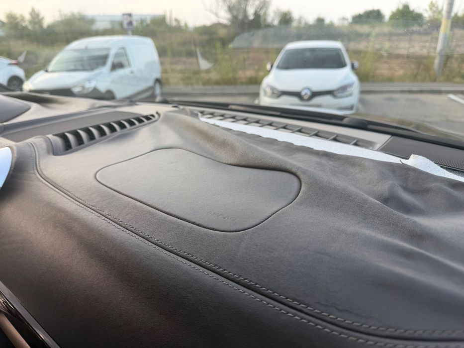 Vând / Schimb cu proprietate imobiliară ( teren / garsoniera / etc  / + diferența ) -  Porsche Cayenne 2013 Diesel