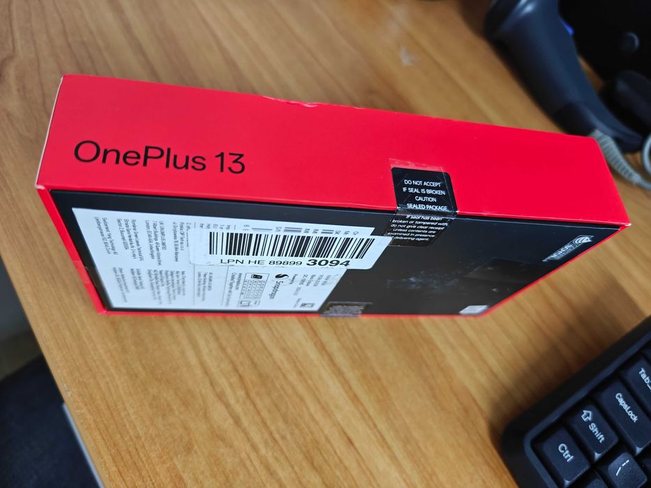 OnePlus 13 512GB 16RAM, Black Eclipse НОВ!
