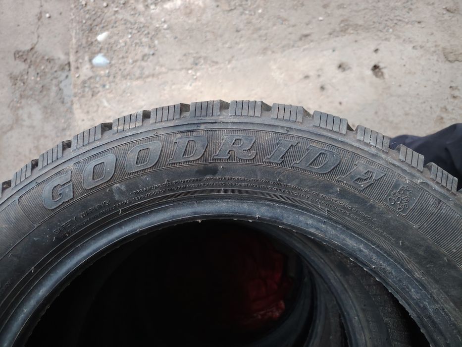 Зимние шины р16 бу