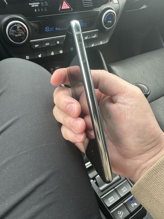 Продам Samsung S10e