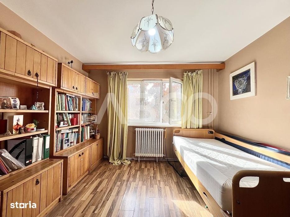 Apartament cu 3 camere de vanzare in Manastur izolat 2 balcoane boxa