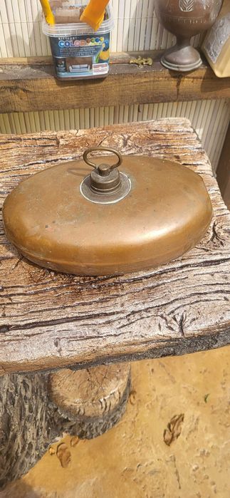 Меден стар котел от време уно...