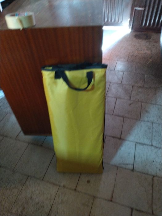 Мини гардероб за пътническо креватче Travelcot 60 см, цвят: Черен