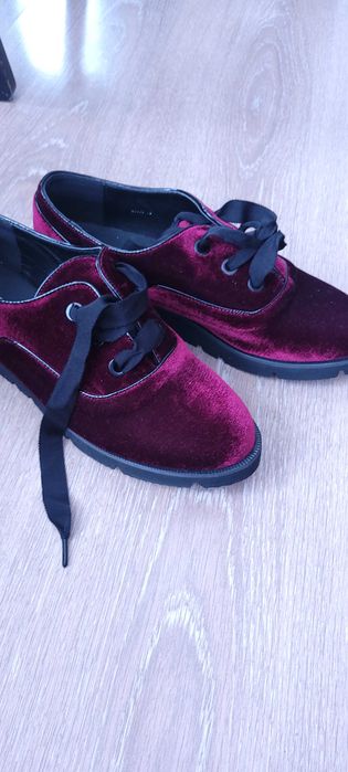 Pantofi noi Carolina Boix 38