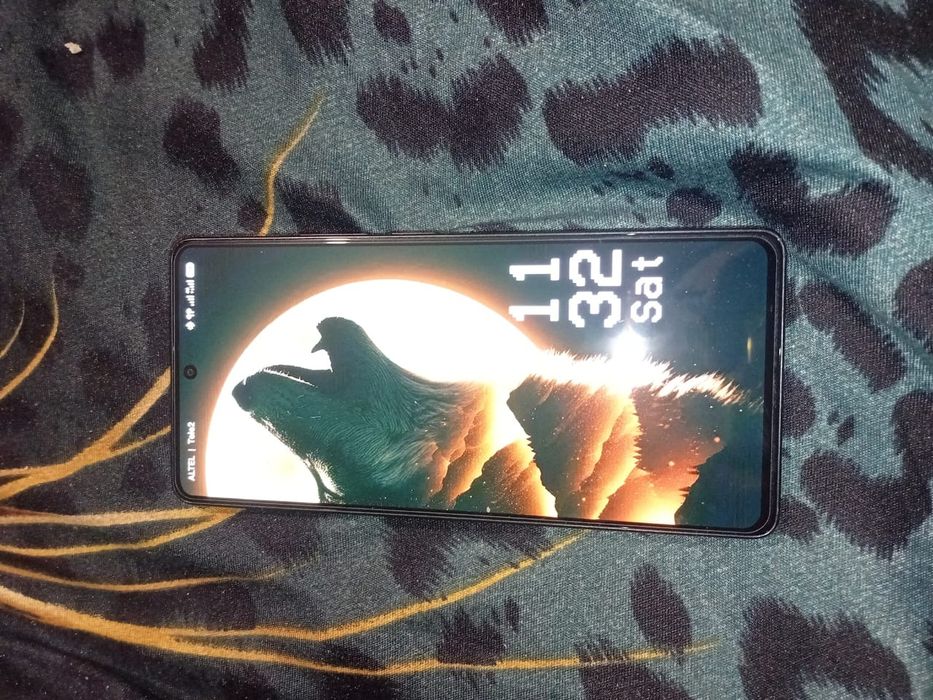 Срочно Продам смартфон  Redmi not 13 Pro