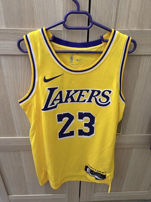 Compleu NIKE Lakers masura S si M
