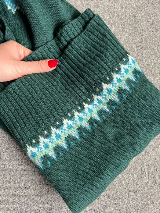 Пуловер Benetton