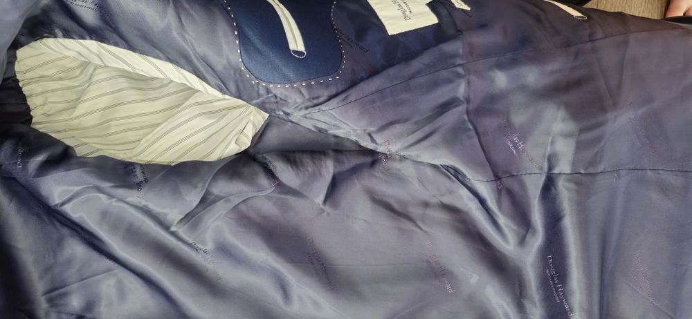 Нов костюм 100% италианска вълна Douglas Mayfar