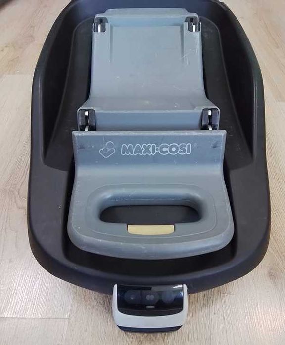Maxi Cosi Family Fix База за столче