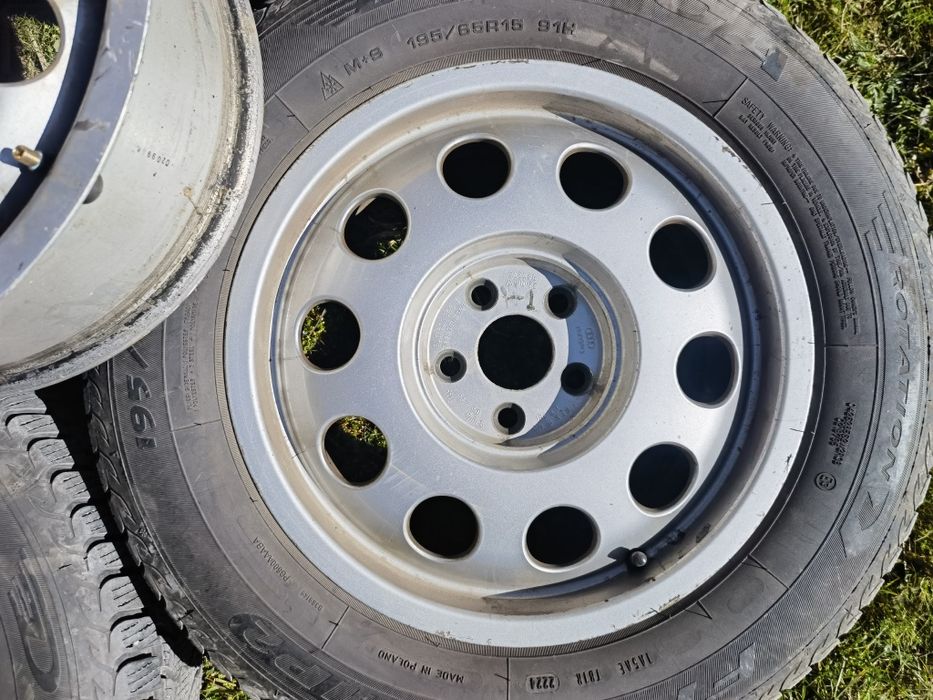 Джанти "телефонни шайби" 15 със зимни гуми 195/65/15