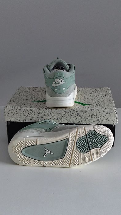 Jordan Air 4 / Mar. 40. / Noi!