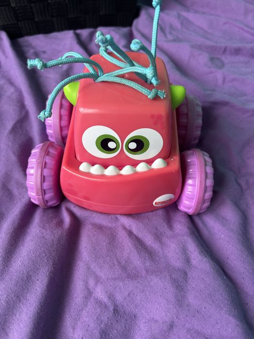 Лот с играчки.