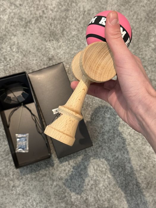 Kendama Krom Strogo Nelansata Antiskid V2 (Nu Miguel Broken Bones)