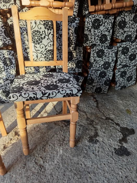 Scaune mese canapele colțare de bucatarie