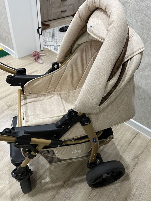Продам коляску 3 в 1